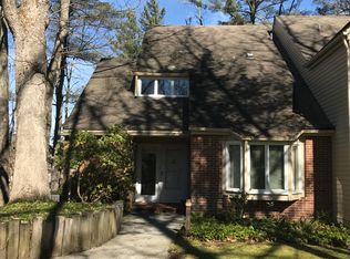 60 Deepwood Ln, Hot Springs, VA 24445