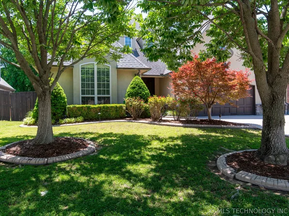 3813 W Broadway St, Broken Arrow, OK 74012