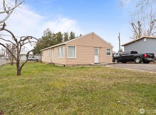 705 W 9th St, Warden, WA 98857