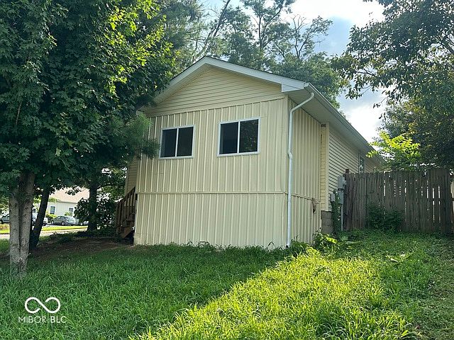 1st image of 1074 N Oolitic Dr