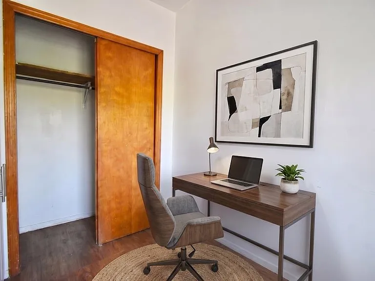 196 W 52nd St #2 — Photo 11