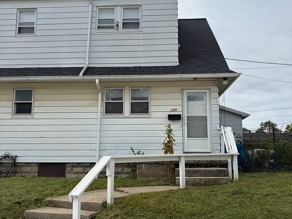 1137 N Courtland Ave #2