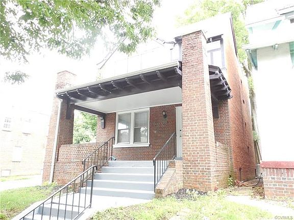 3rd image of 2326 Maplewood Ave
