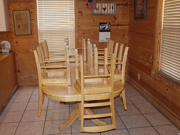 3rd image of 896 Old Rocksprings Road