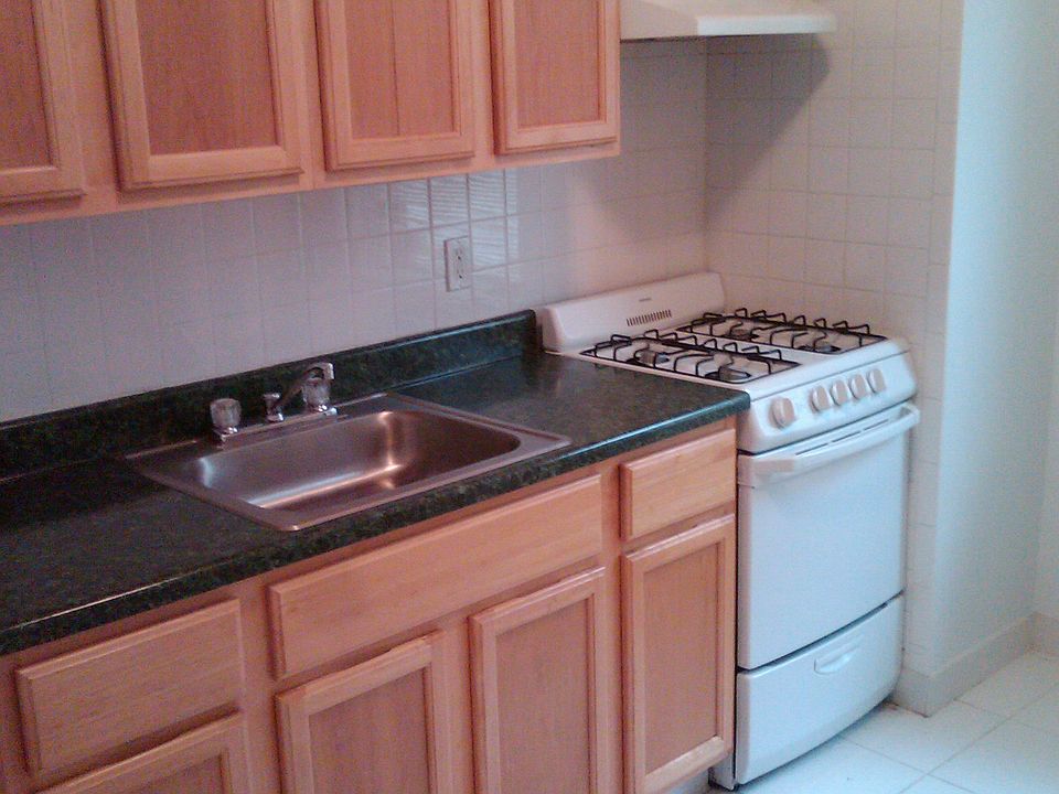 1st image of 1363 Ovington Ave APT 2