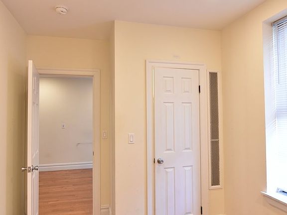 3rd image of 507 W 170th St APT 52