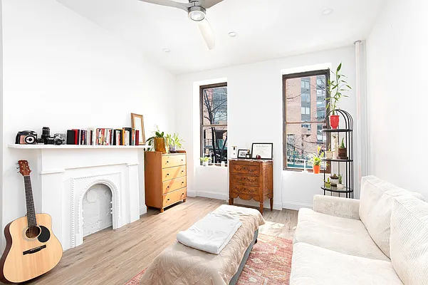 Rented by Platinum Properties | media 12