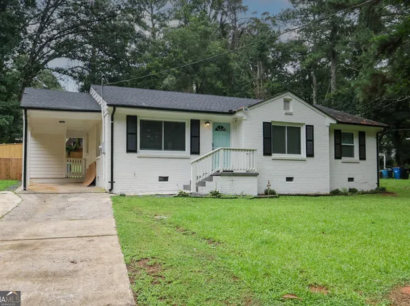 2218 Dodson Dr, East Pt, GA 30344