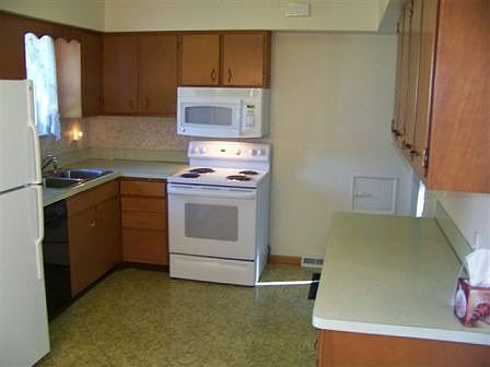 3rd image of 377 Beeler Dr