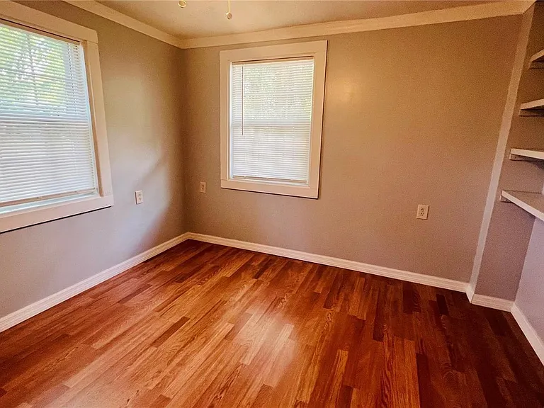 1616 Hope St — Photo 11