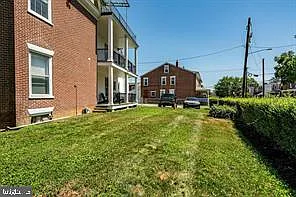 2 bed, 1000 sqft, $2,695 — Photo 3