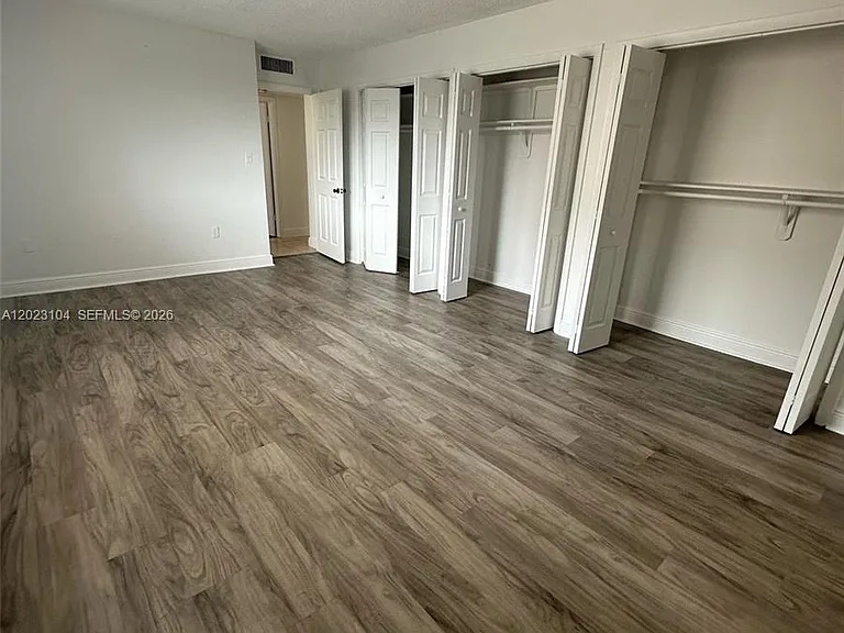 6930 Miami Gardens Dr #1-408 — Photo 7