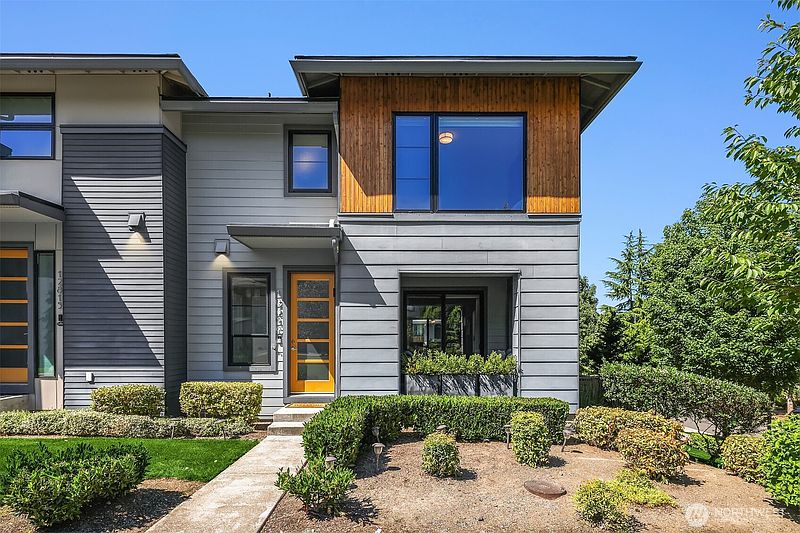 2nd image of 12819 SE 75th Court