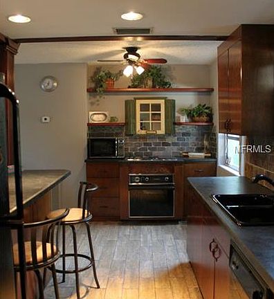 3rd image of 7423 Nolton Way