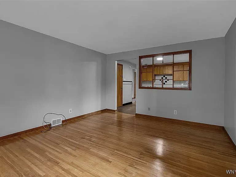 2 bed, 840 sqft, $1,550 — Photo 2