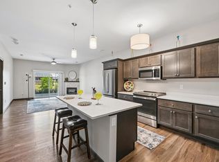 2871 Spring Rose Cir #109, Coralville, IA 52241