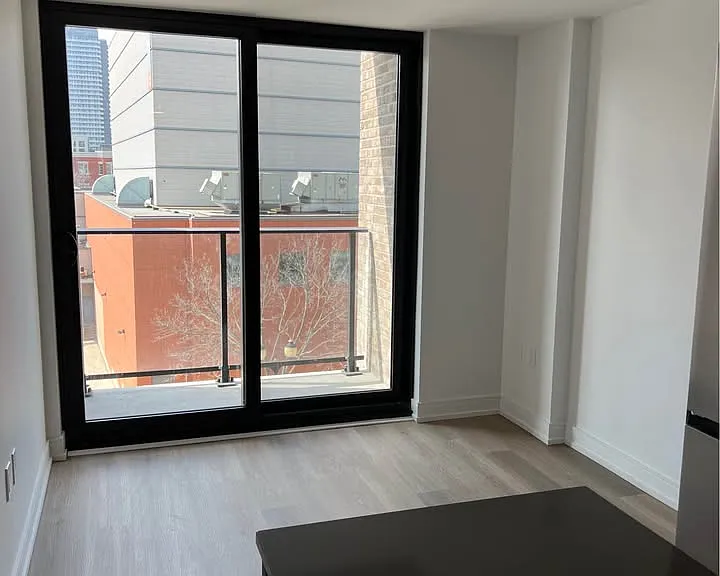 1 Jarvis St — Photo 6