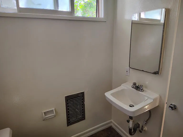 1517 S Bedford St #1 — Photo 13