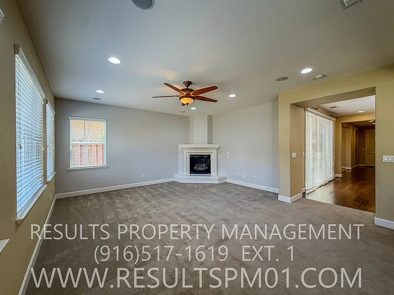 2425 Foxcroft Cir — Photo 14