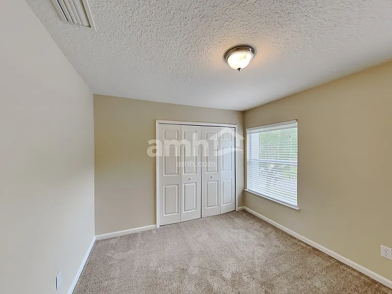 664 Mackenzie Cir — Photo 18