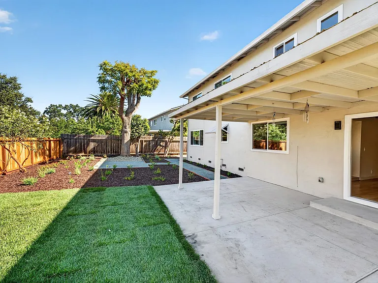 611 Rock Oak Rd — Photo 45
