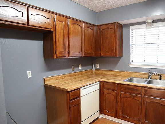 4th image of 1845 Lemonwood Cir