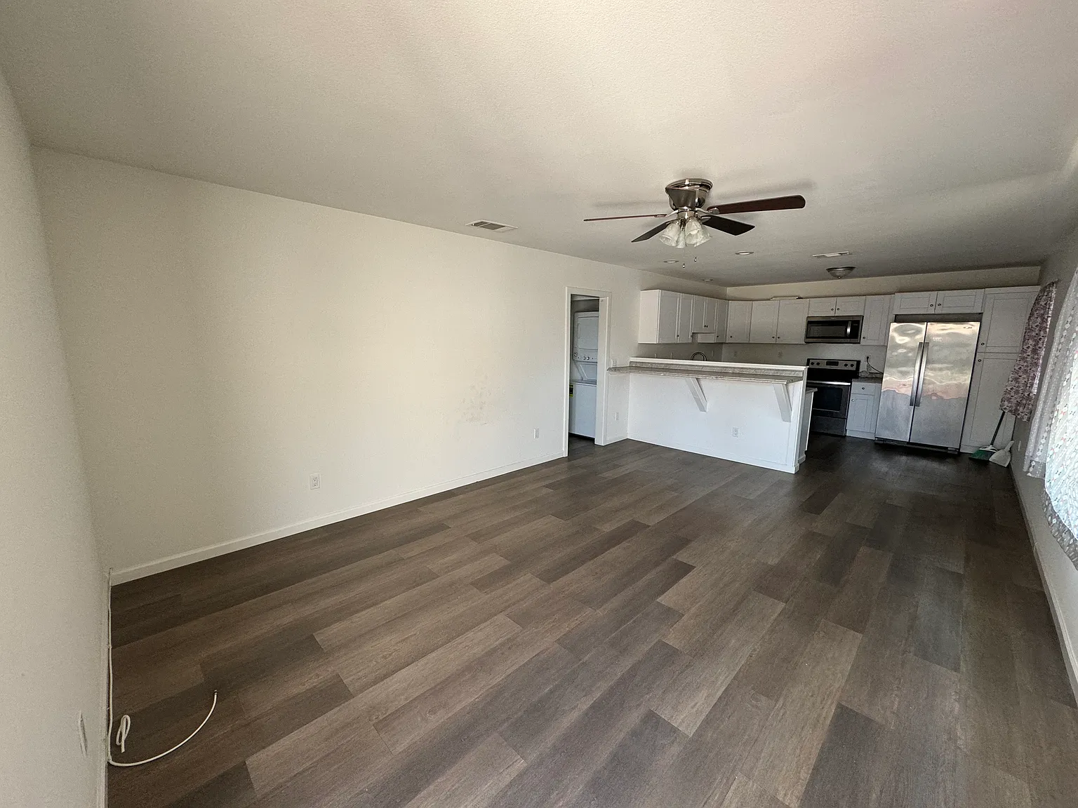 2 bed, 900 sqft, $2,500 — Photo 2
