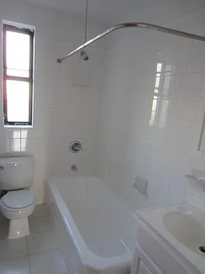 Rented by Link NY Realty | media 2