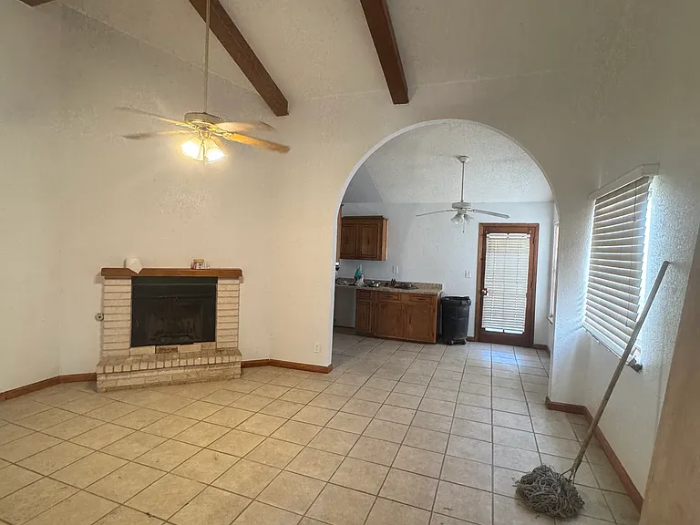 11325 Lake Geneva Dr — Photo 2