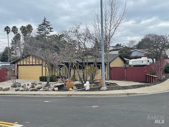 2nd image of 900 Seascape Circle