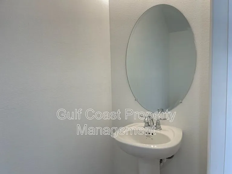 5764 Haven Ter — Photo 10