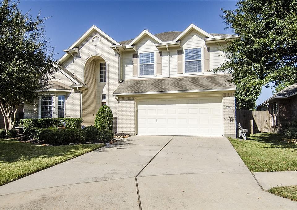 1st image of 7410 Hollow Cove Ct
