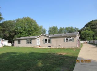 19914 State Line Rd, Edwardsburg, MI 49112