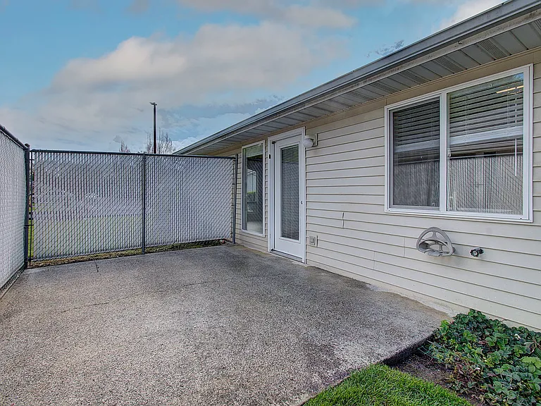 2610 SE 164th Ave #G12 — Photo 23