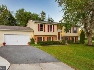 19950 Wild Cherry Ln, Germantown, MD 20874