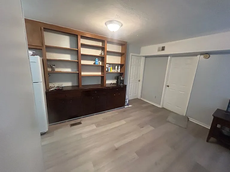 1227 Barnwell Steet Barnwell St #3 — Photo 5