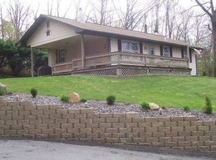 112 Pine Tract Rd, Butler, PA 16001