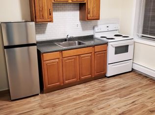 106 Norman St FLOOR 2, West Springfield, MA 01089