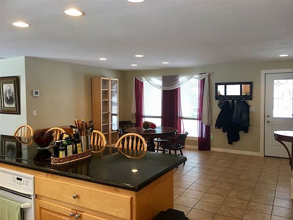 4th image of 2341 Michael Ave