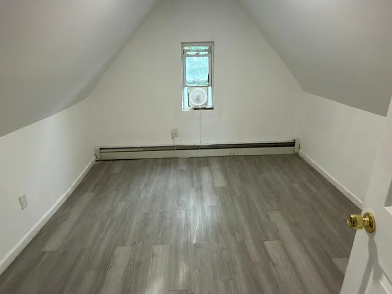 3223 96th St #2F — Photo 8