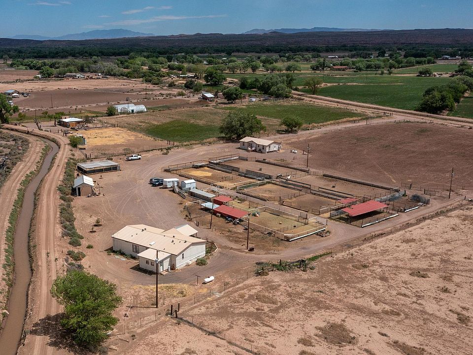 1st image of 28 Community Rd