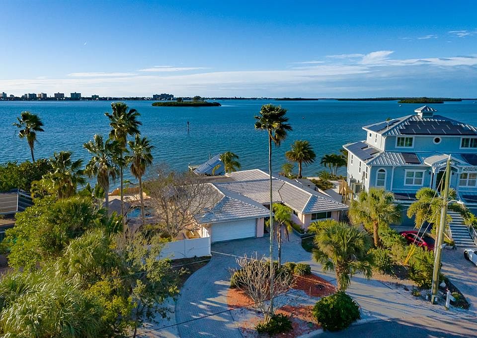 1st image of 1844 VENETIAN POINT DRIVE
