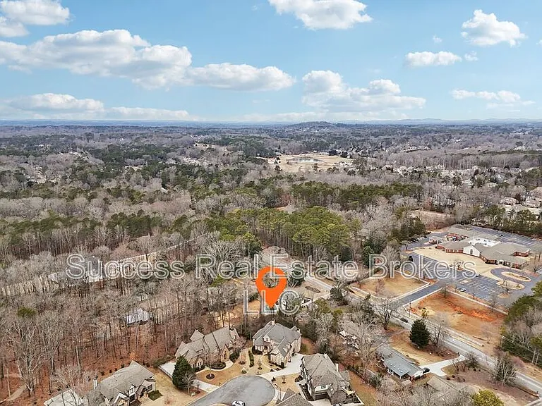 343 Summer Garden Dr — Photo 97
