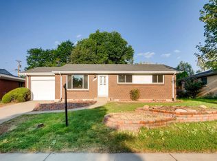 871 Newcombe St, Lakewood, CO 80215