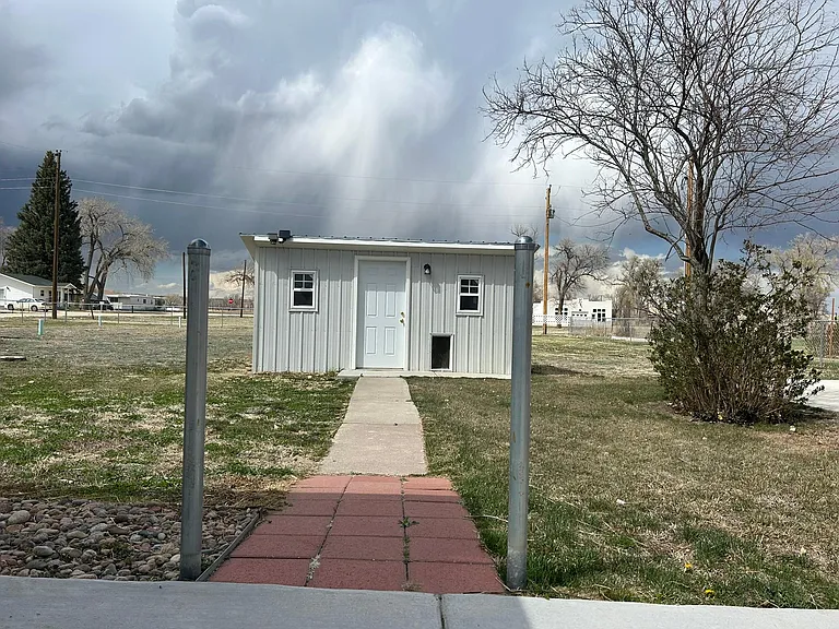 Insulated shed
