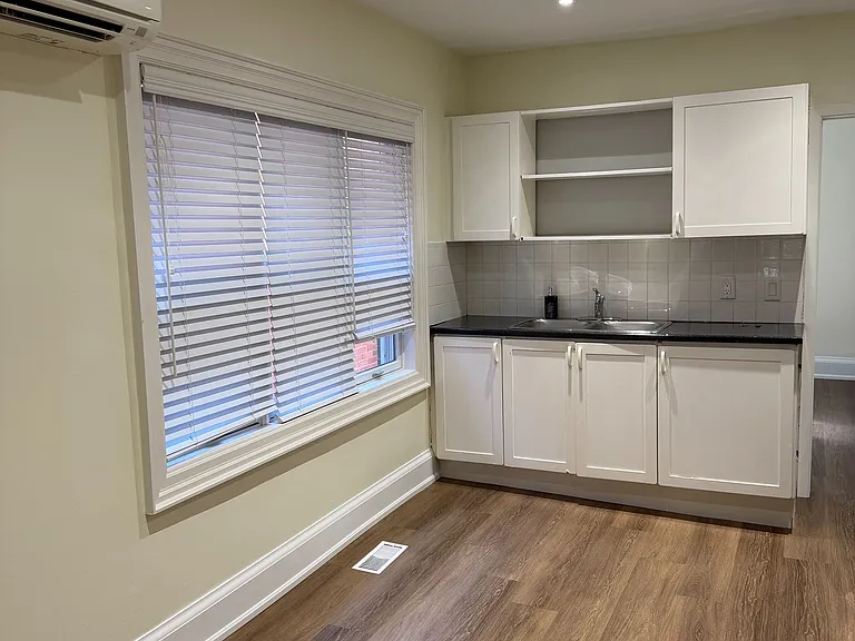 37 Lola Rd #MAIN FL — Photo 11