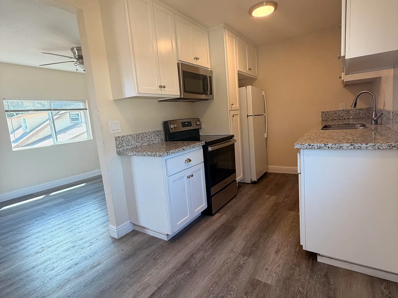 1 bed, 600 sqft, $950 — Photo 2