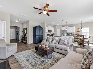 5223 Belstone Ln, Charlotte, NC 28215