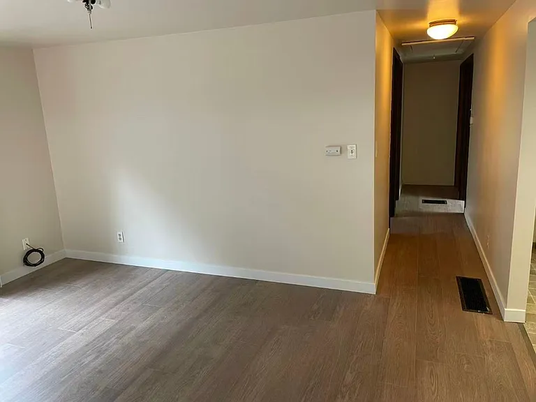 2327 NE 92nd St — Photo 3