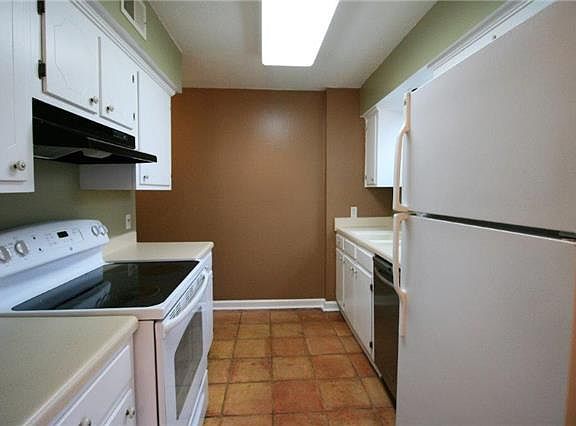 4th image of 3880 Priest Lake Dr APT 4